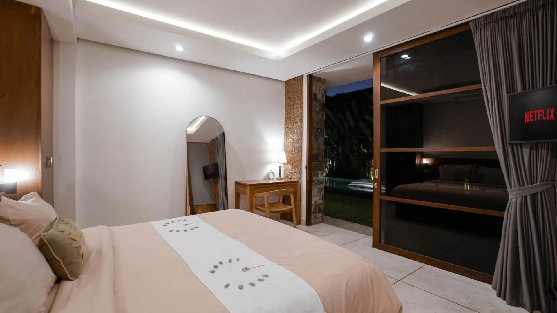 Villa Duadewi 4Br In The Heart Of Seminyak By Santi Management Indonesia