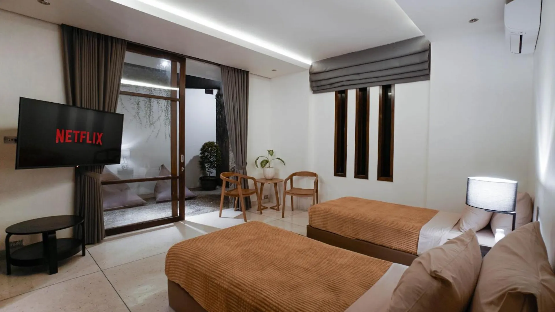 Villa Duadewi 4Br In The Heart Of Seminyak By Santi Management Indonesia