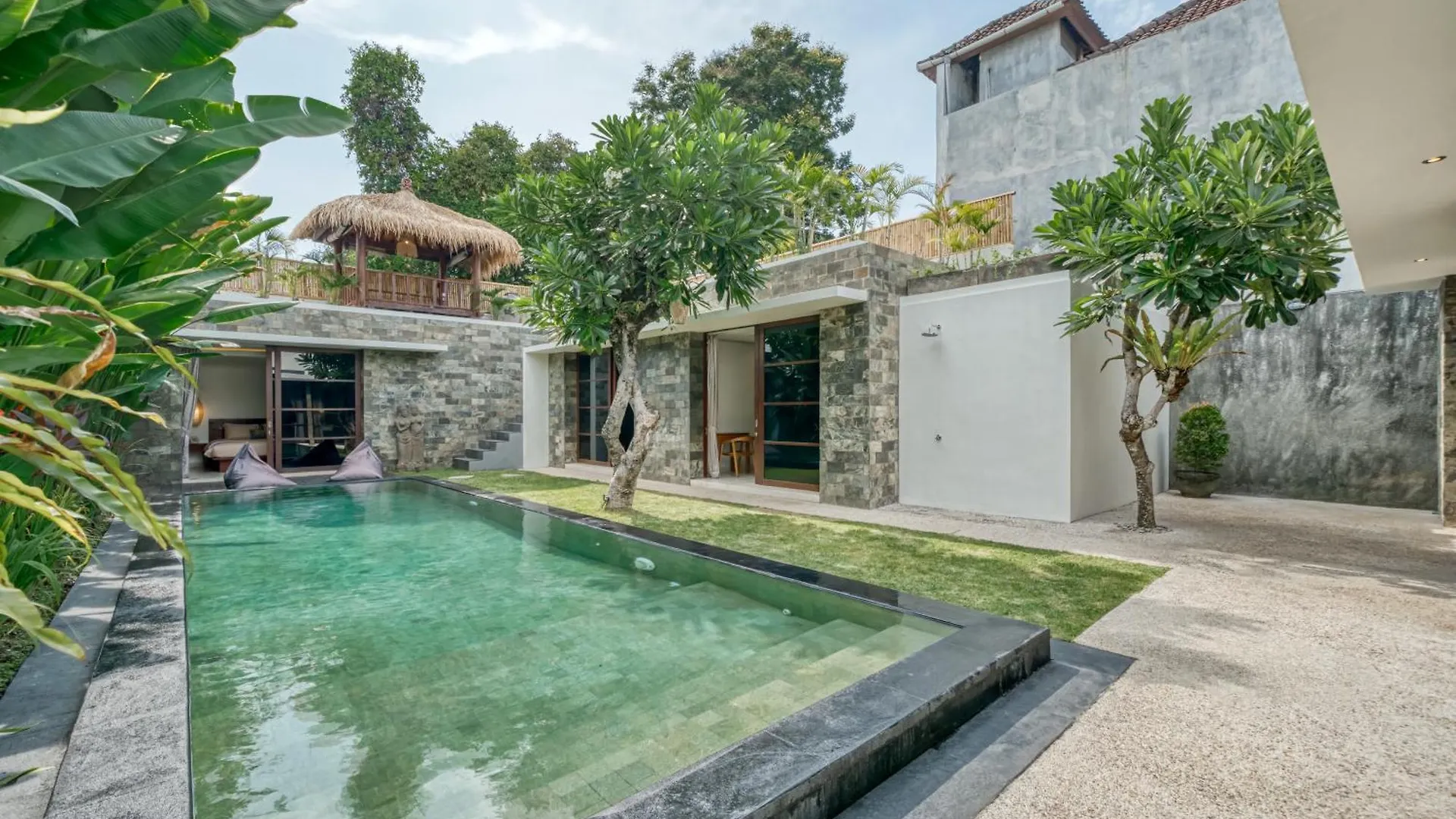 Villa Duadewi 4Br In The Heart Of Seminyak By Santi Management  Seminyak (Bali)