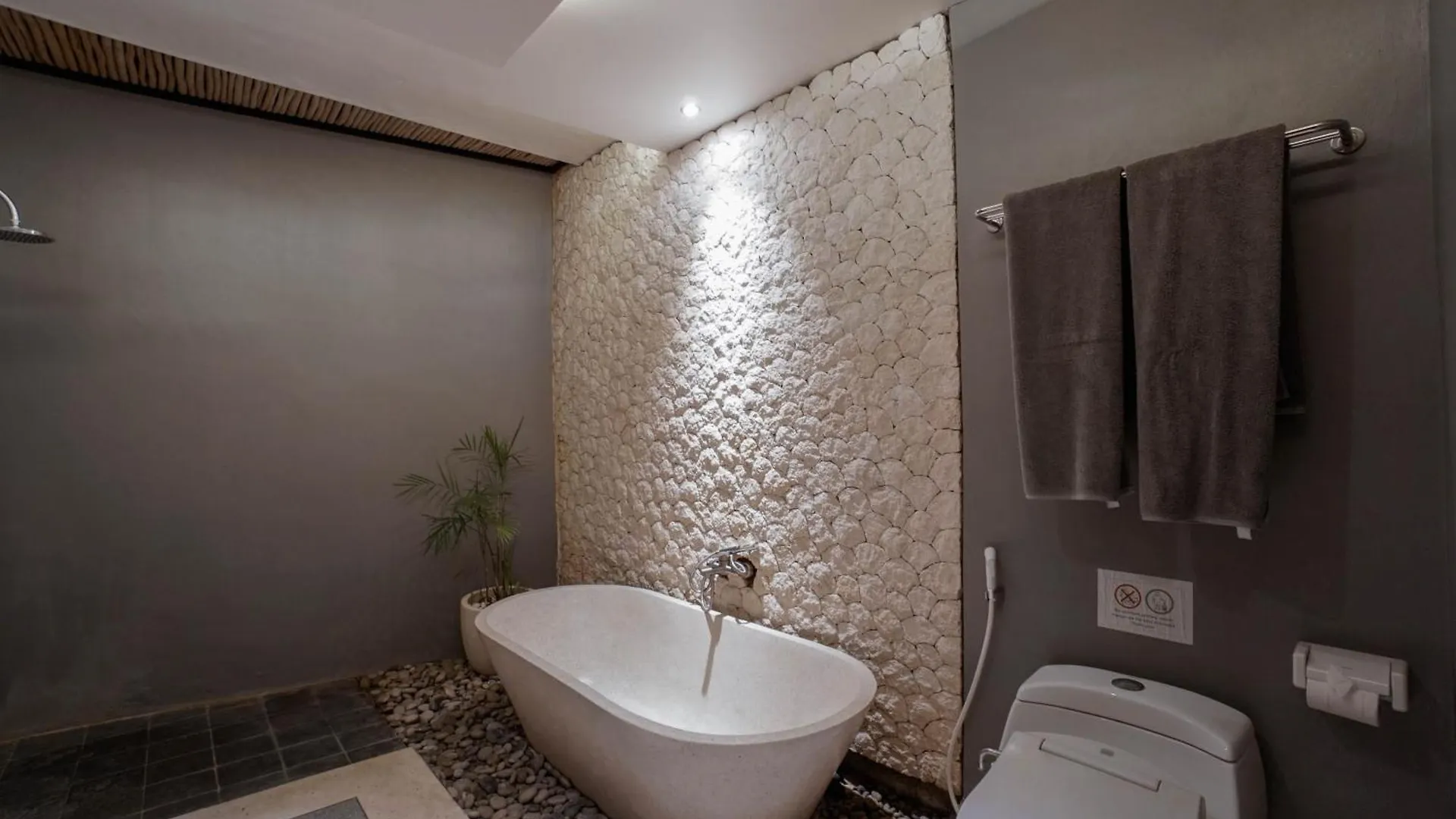 Villa Duadewi 4Br In The Heart Of Seminyak By Santi Management