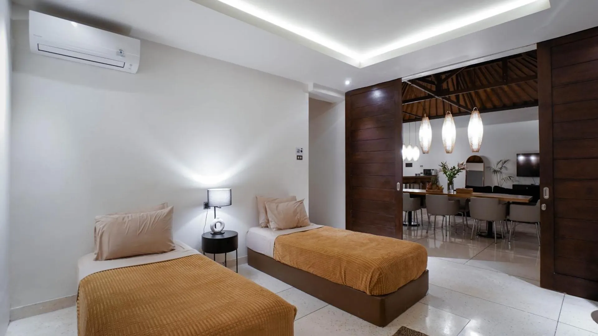 Villa Duadewi 4Br In The Heart Of Seminyak By Santi Management 0*,